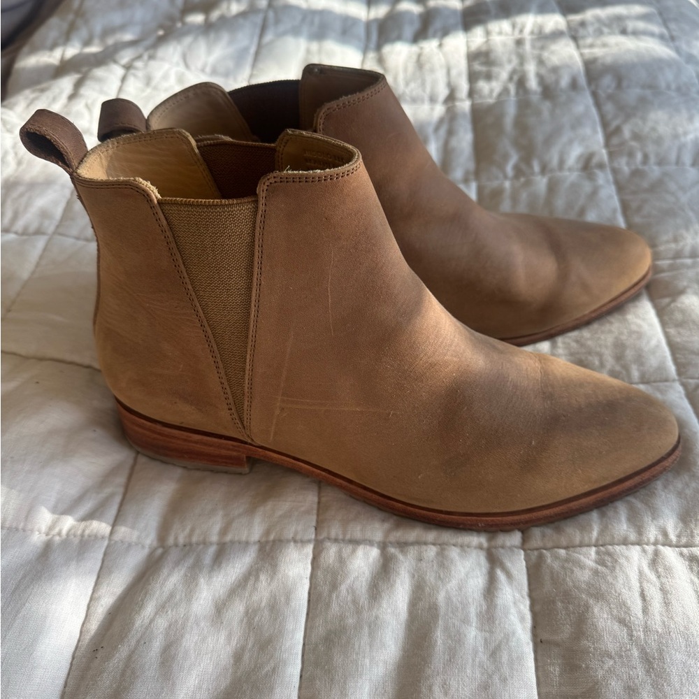 Nisolo Brown Leather Ankle Booties